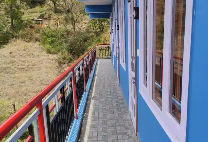 Hotelli Winter Valley Chail Homestay