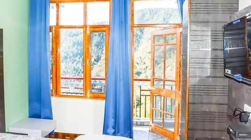 Hotelli Winter Valley Chail Homestay