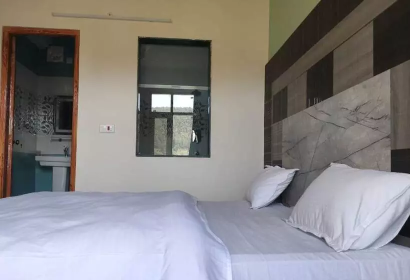 Hotelli Winter Valley Chail Homestay
