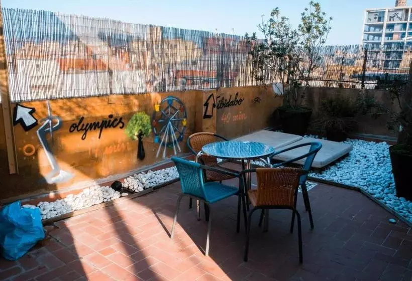 Happy People Ramblas Harbour Apartments