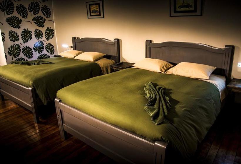 تختخواب و صبحانه York Vintage