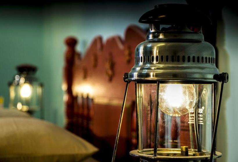 تختخواب و صبحانه York Vintage