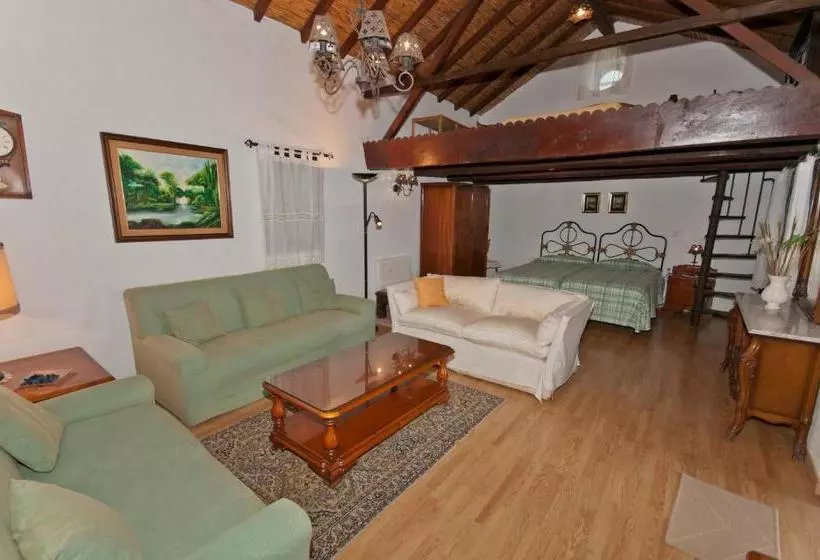 Cuevas Morenas
