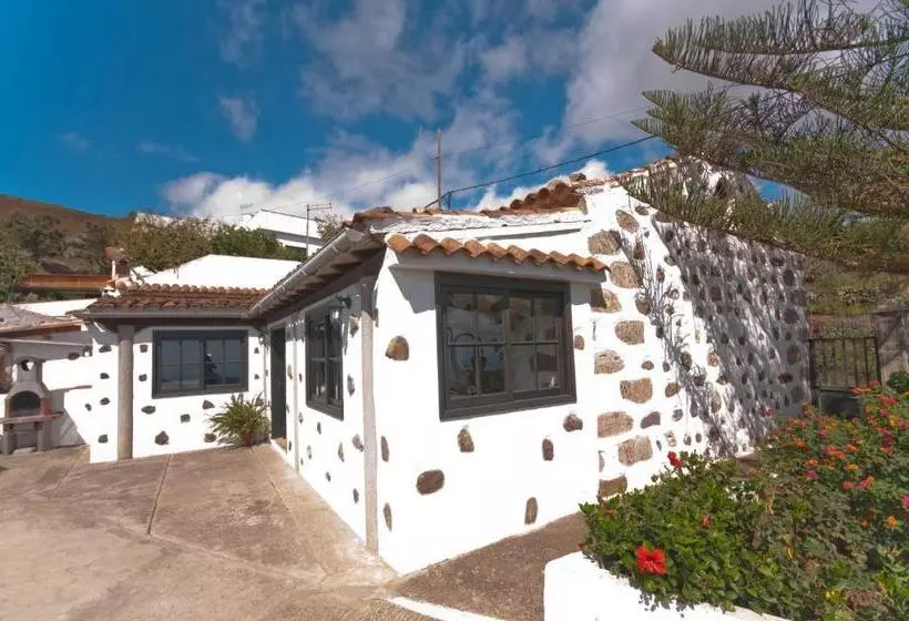 Cuevas Morenas