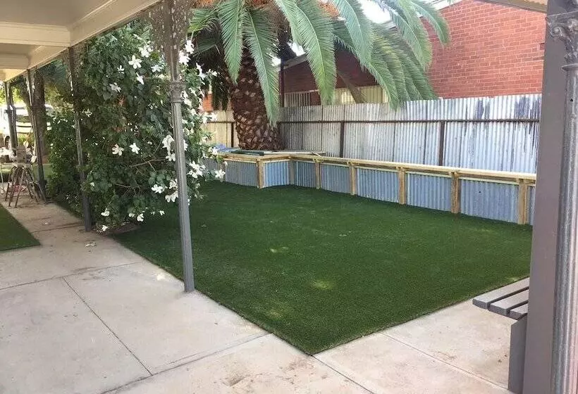 Finley Country Club Hotel Motel