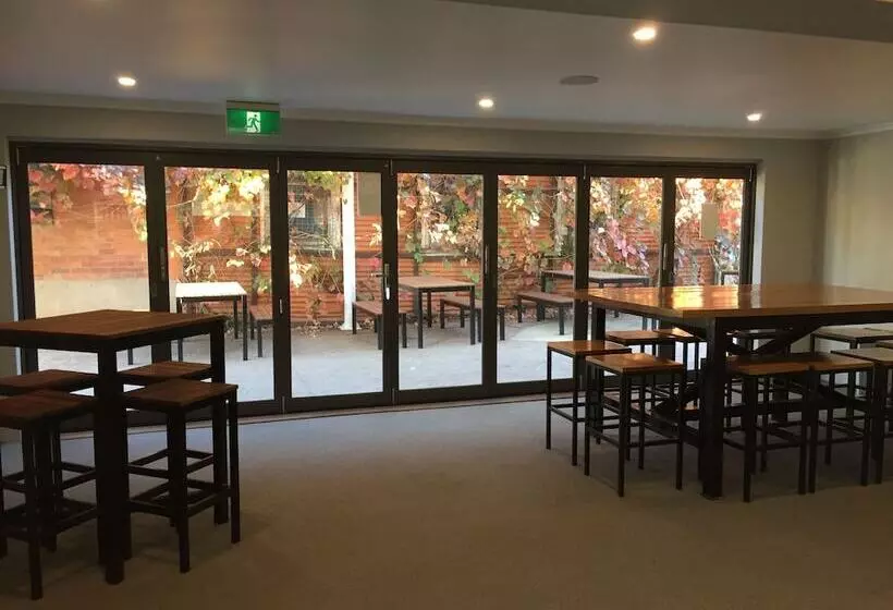 Finley Country Club Hotel Motel