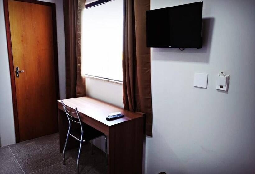 בית מלון כפרי Avenida