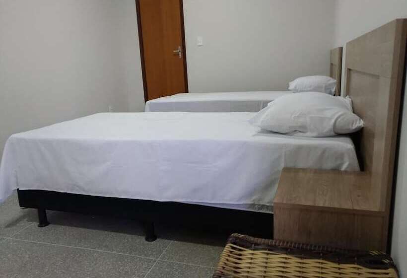 בית מלון כפרי Avenida