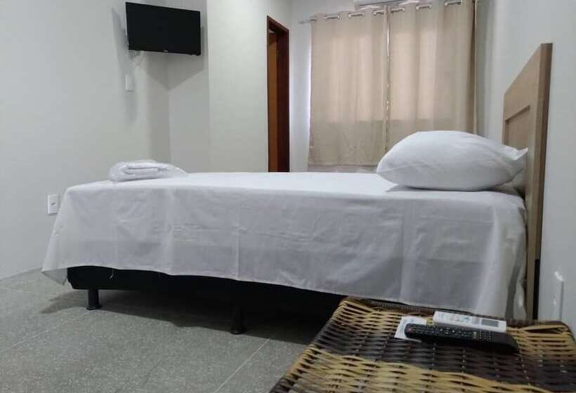 בית מלון כפרי Avenida