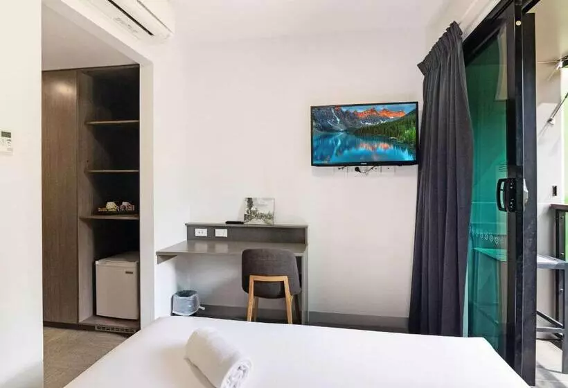 ホテル Ibis Darwin Airport