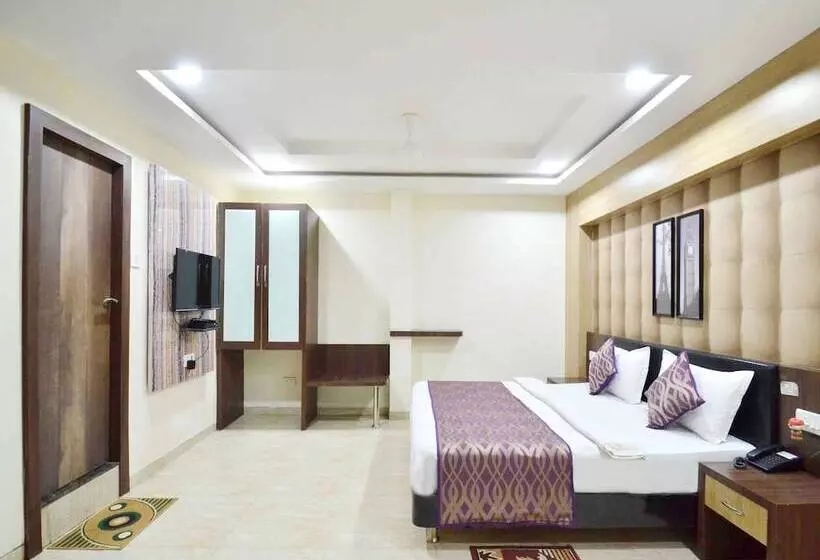 هتل Fab Prashant Deluxe