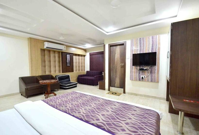 Hotel Fab Prashant Deluxe