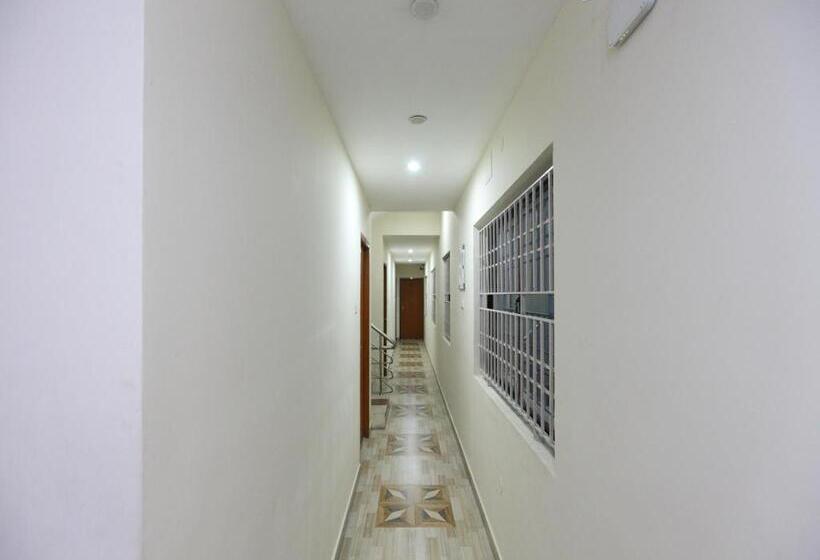 Hotel Maruthi Residency