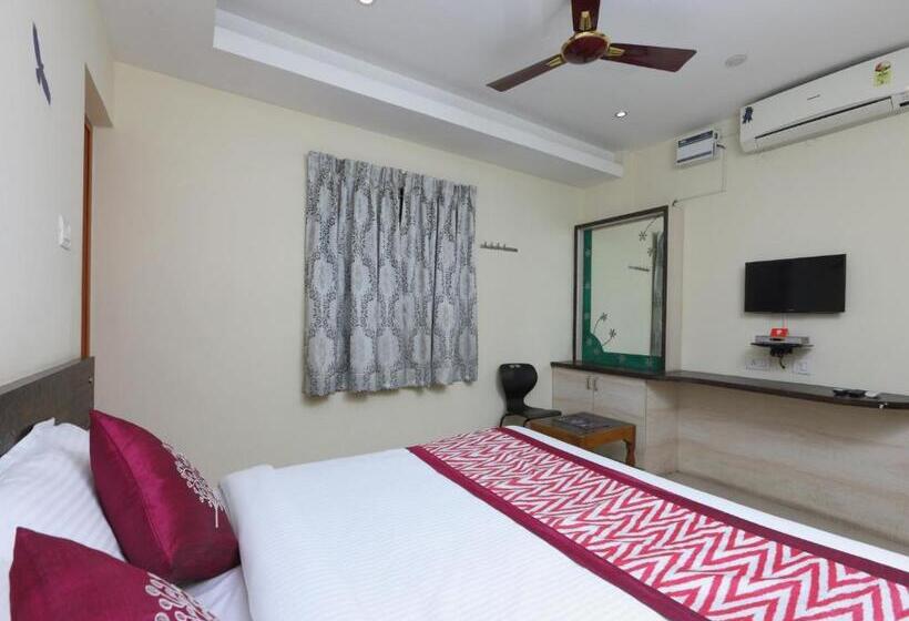 Hotel Maruthi Residency