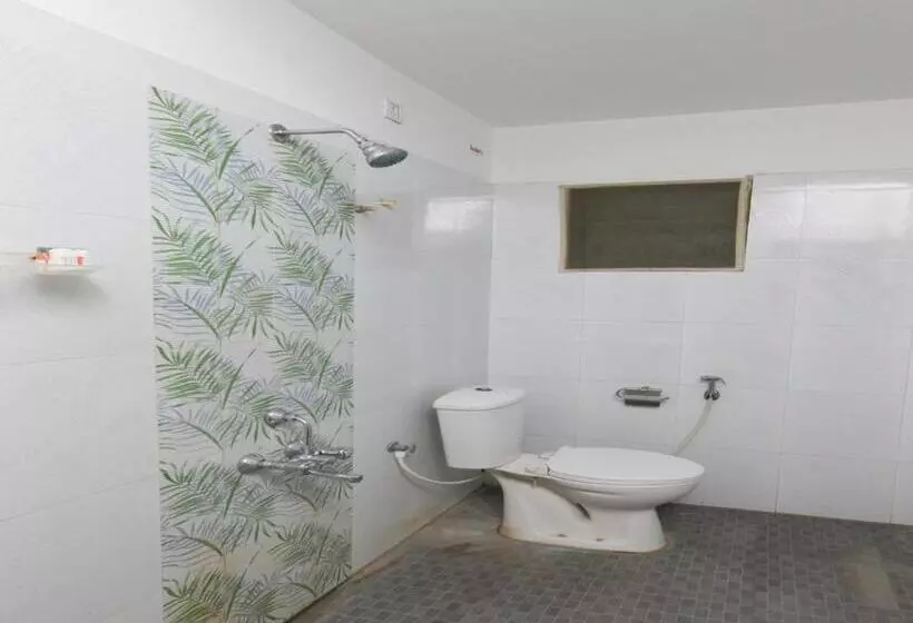 ホテル Maruthi Residency