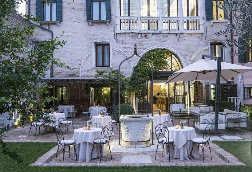 Hotel Nani Mocenigo Palace