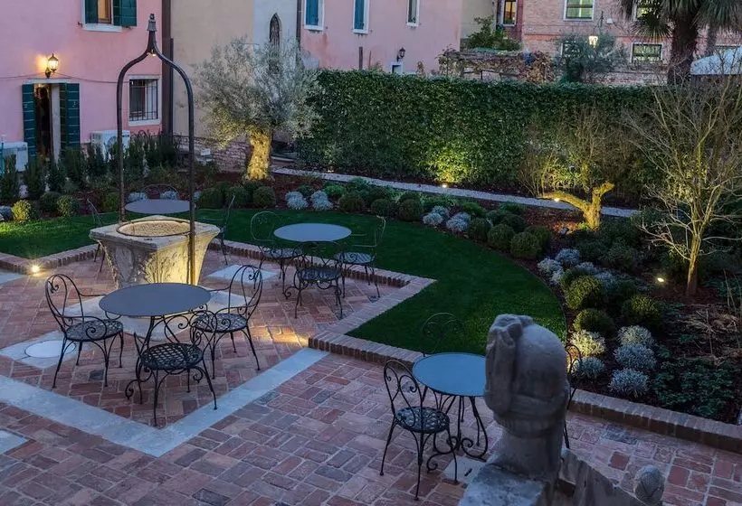 Hotel Nani Mocenigo Palace