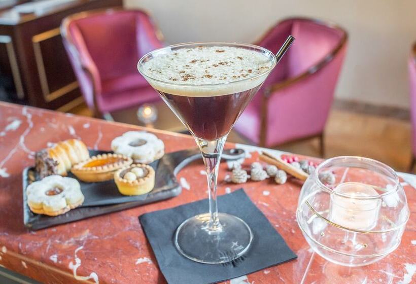 Отель Nani Mocenigo Palace