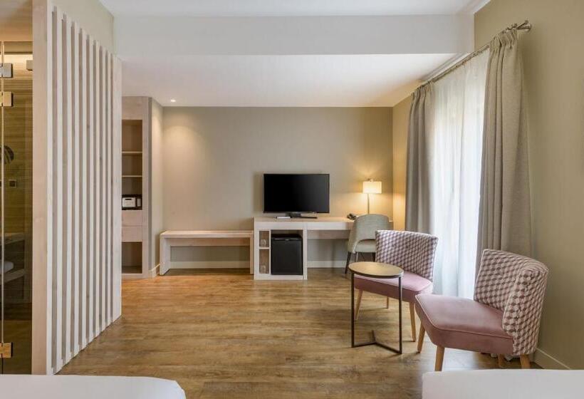 هتل Palacio Tondon, La Rioja Brinas, Autograph Collection