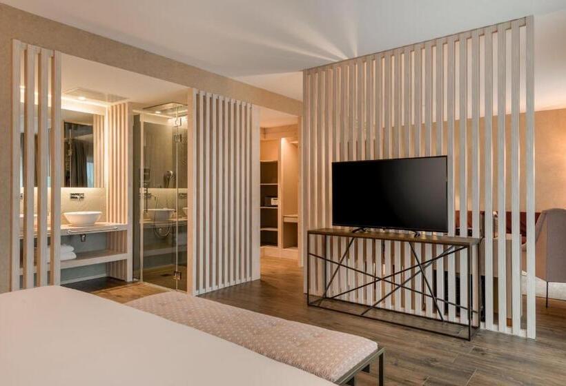 هتل Palacio Tondon, La Rioja Brinas, Autograph Collection