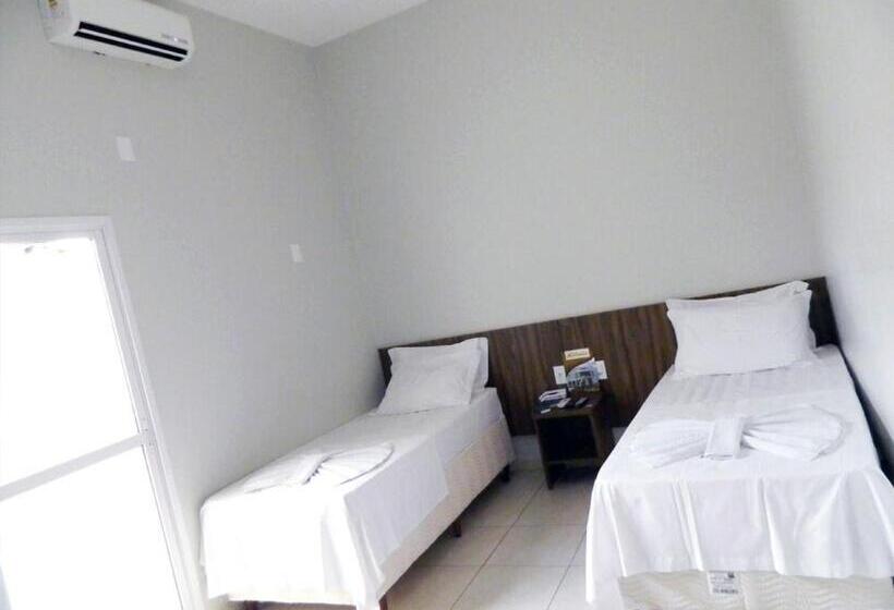 בית מלון כפרי Redentor