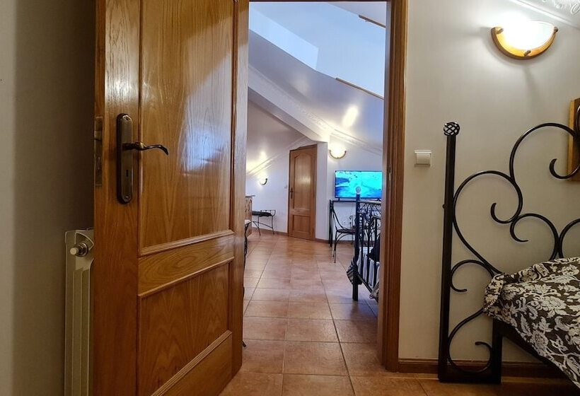 فندق Silver Village Residence