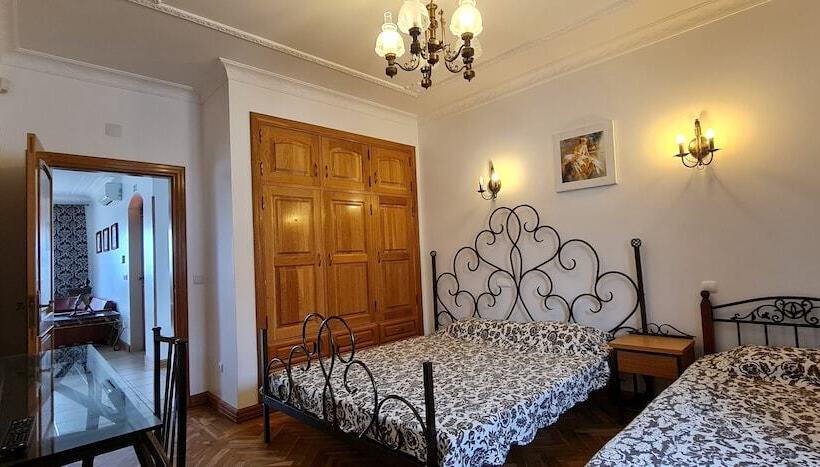 فندق Silver Village Residence