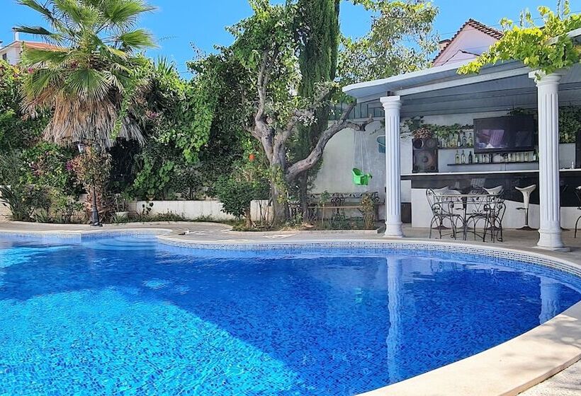 فندق Silver Village Residence