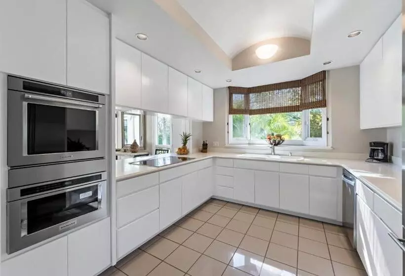 هتل The Islands At Mauna Lani Point   Coraltree Residence Collection