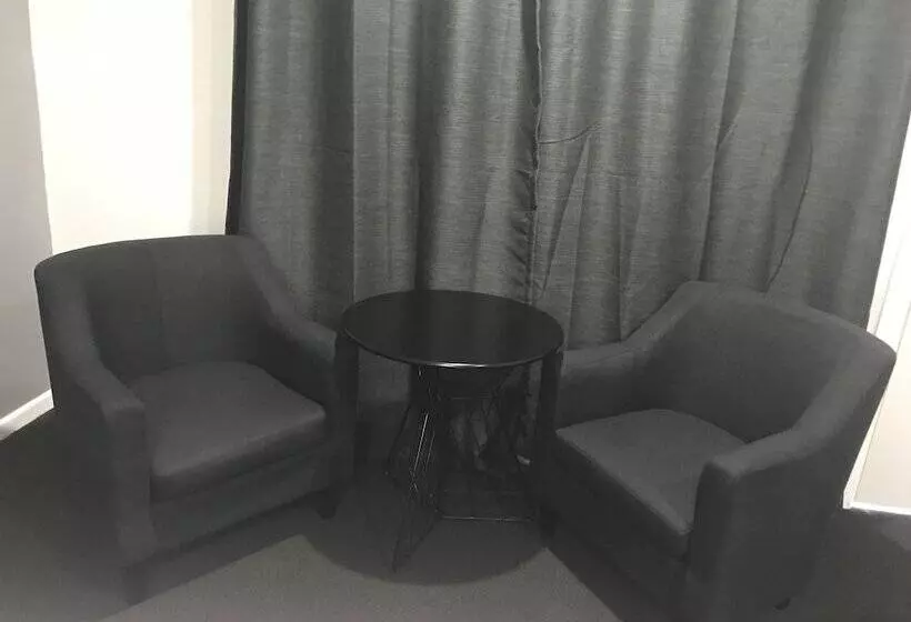 Kootingal Landview Motel