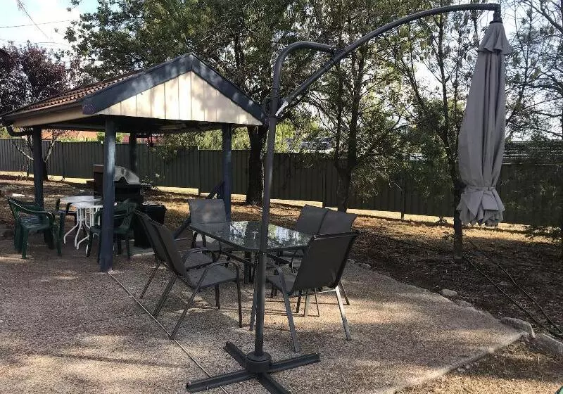 Kootingal Landview Motel