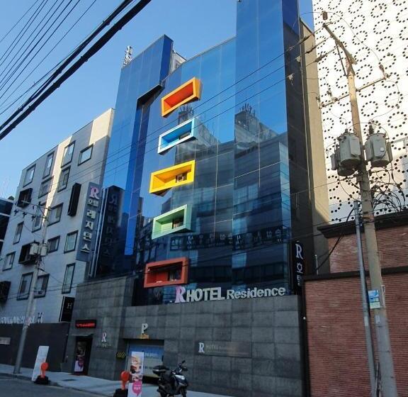 מוטל Residence Hotel R