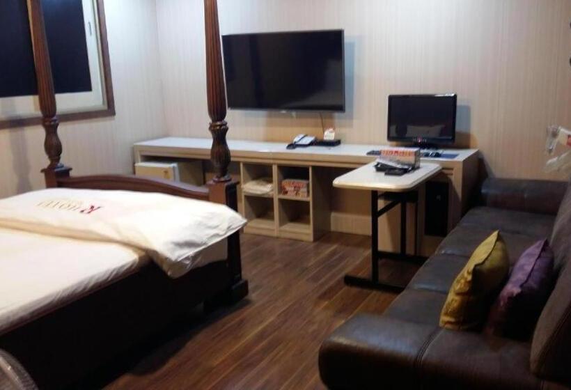 מוטל Residence Hotel R