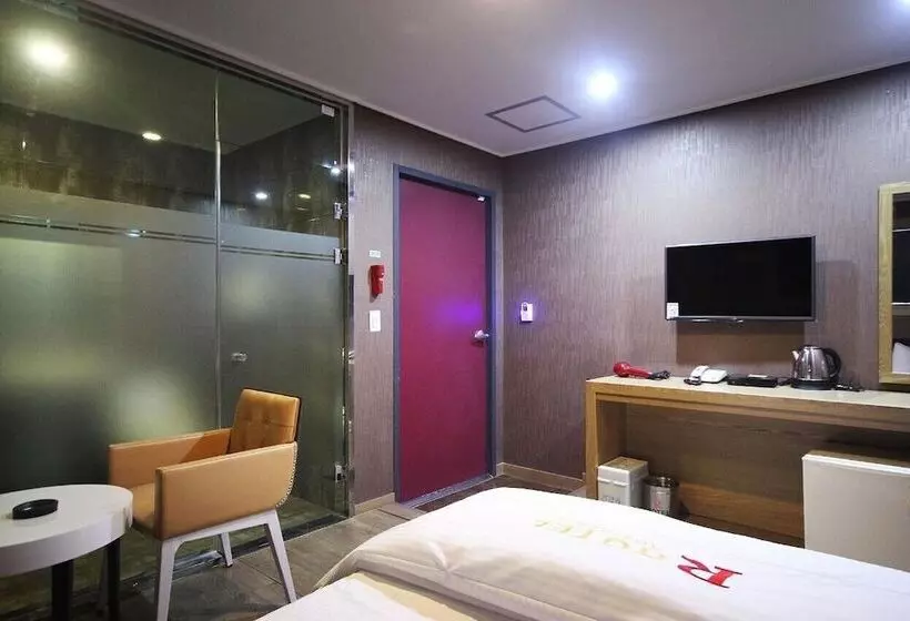مُتل Residence Hotel R