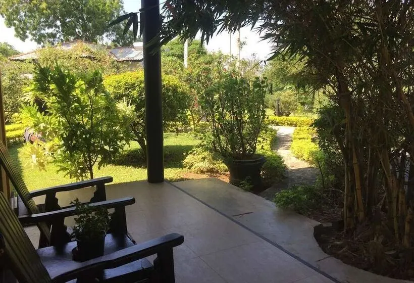 Flower Garden Resort