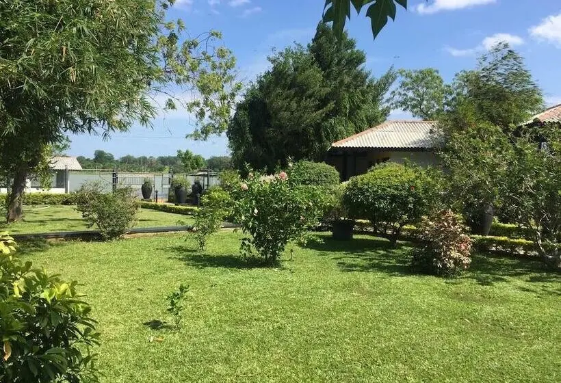 Flower Garden Resort