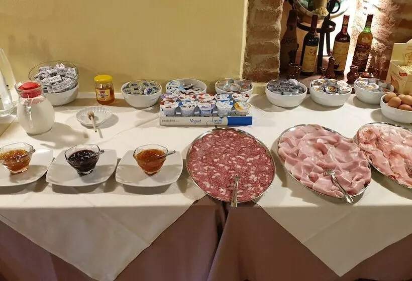 ホテル Antico Borgo Poggiarello