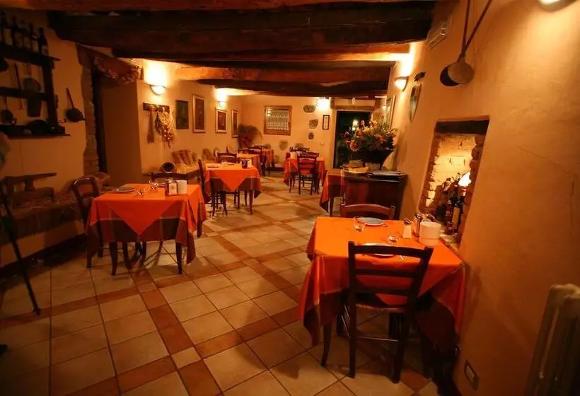 ホテル Antico Borgo Poggiarello