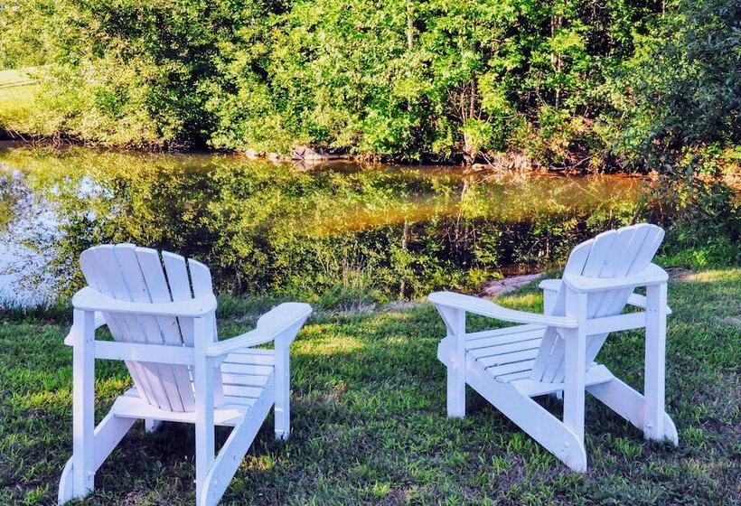 Отель Auberge Le Tricorne