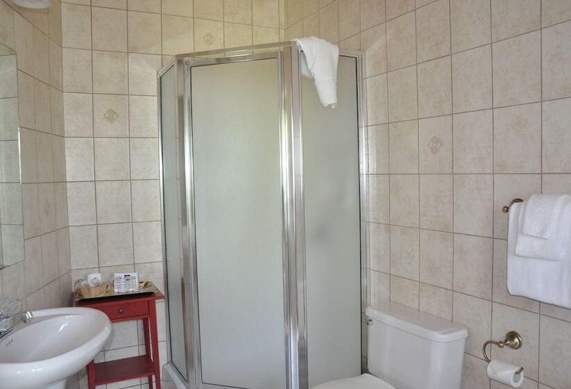 Отель Auberge Le Tricorne