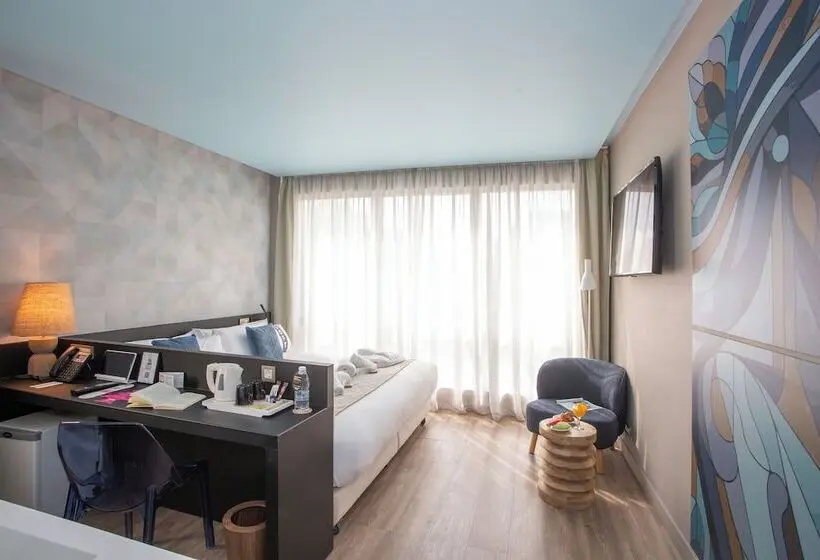 ホテル Casual Kubic Athens