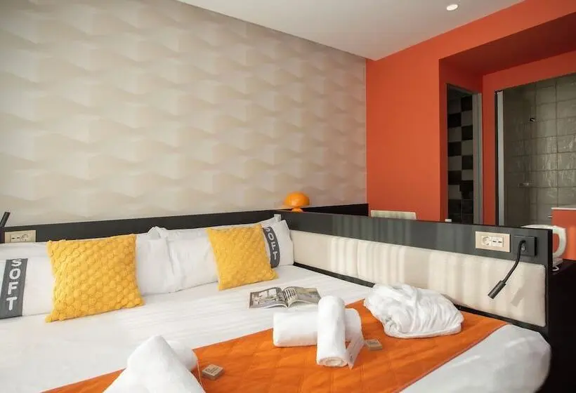 ホテル Casual Kubic Athens