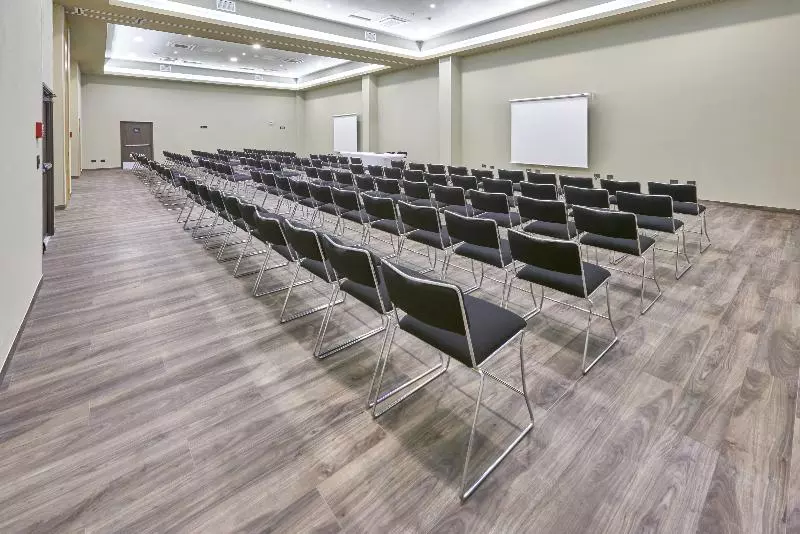 Hotelli City Express Plus By Marriott Leon Centro De Convenciones