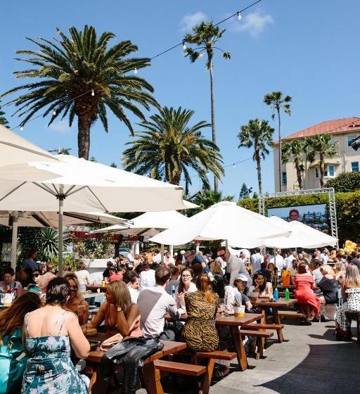 בית מלון כפרי Coogee Bay