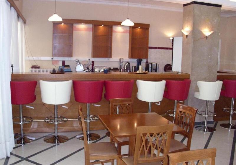 ホテル Cybele Pefki