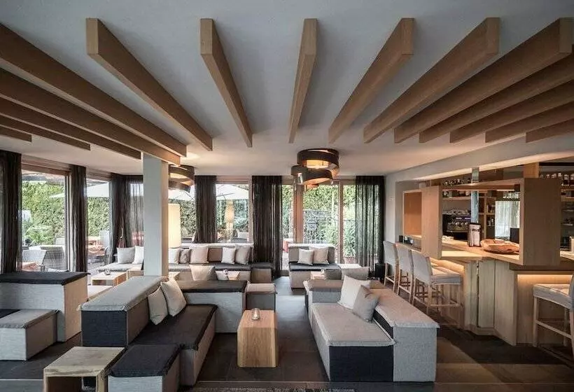 Hotelli Das Panorama Design