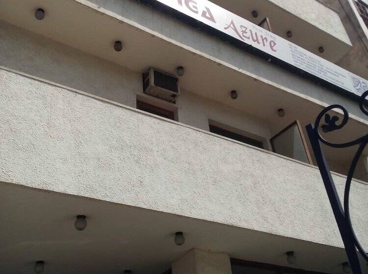 هتل Ganga Azure