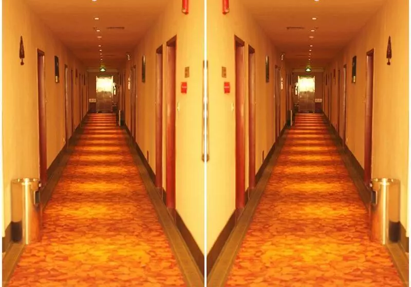 Hotelli Greentree Inn Shandong Jinan Pingyin Industrial Park Express