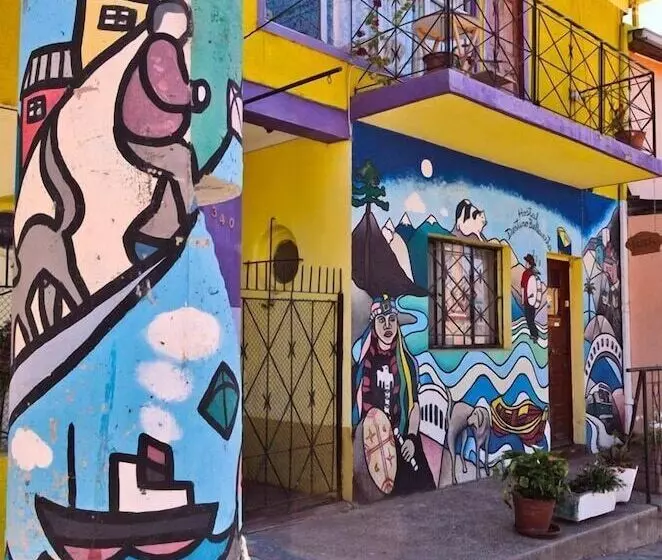 هتل Hostal Destino Bellavista