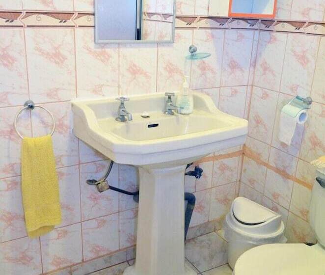 هتل Hostal Destino Bellavista